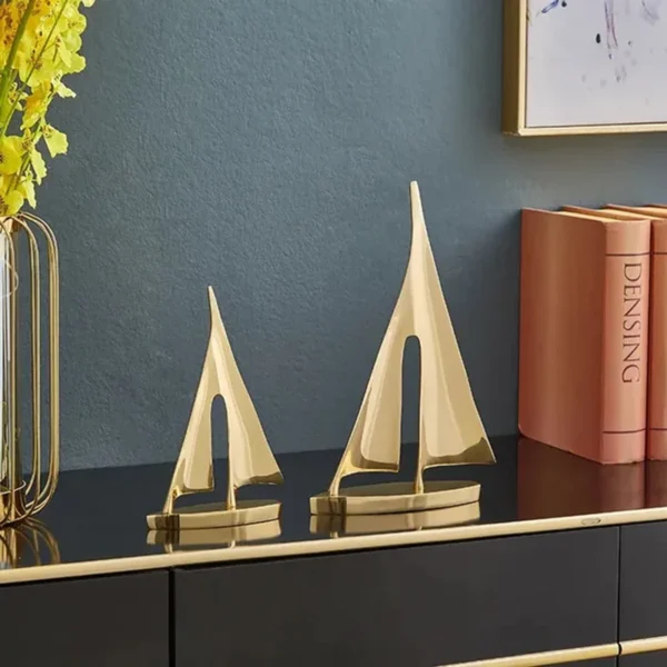 Seafarer: Sailboat Table Decor